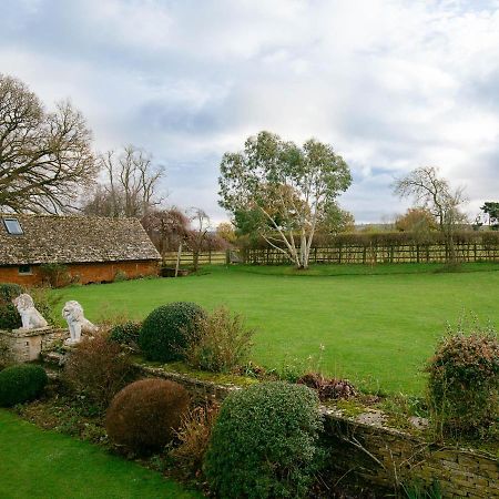 Villa Granary At Rectory Farm à Wolford Extérieur photo